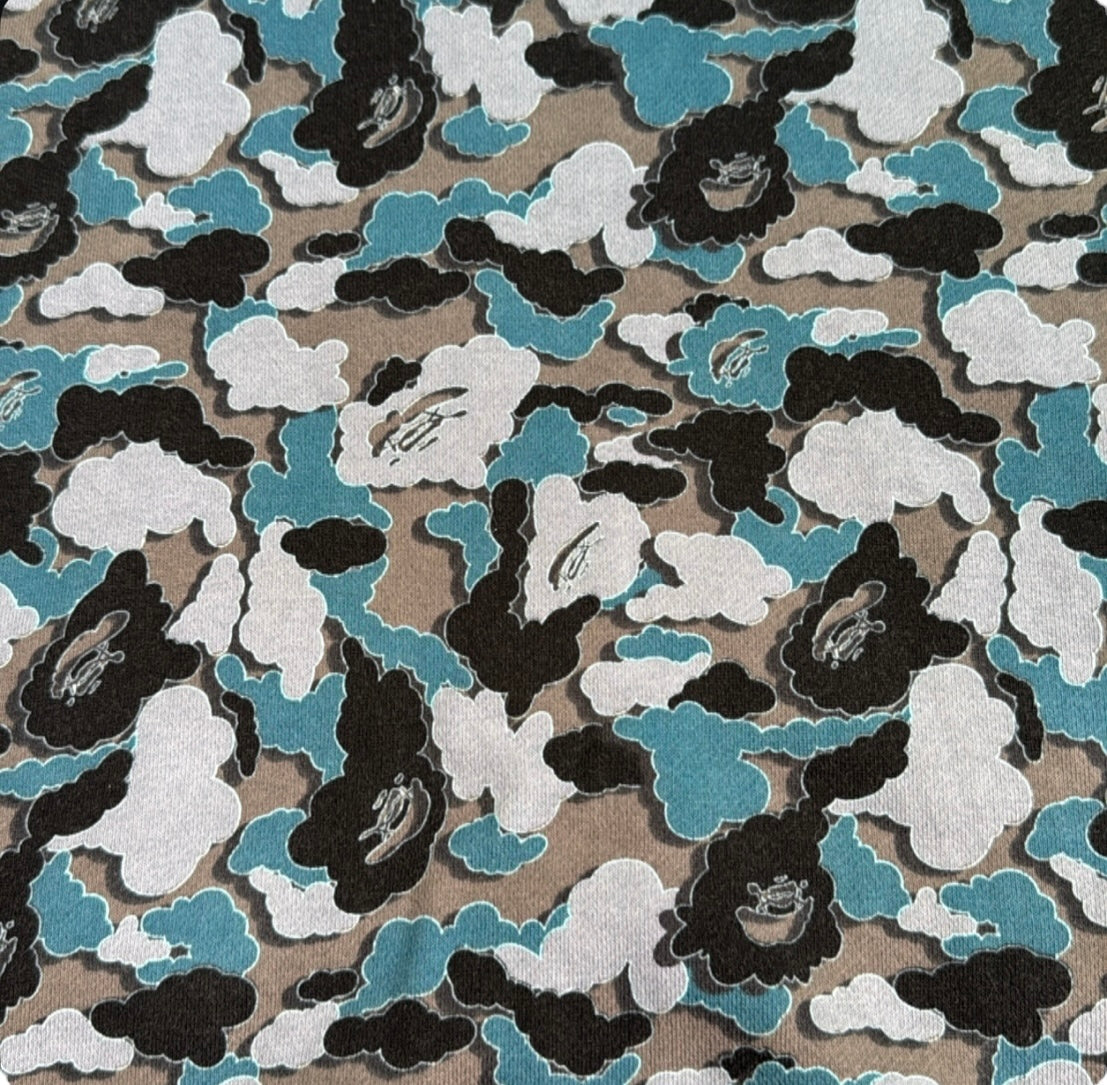 2005 Bape x kaws cloud camo hoodie (Large)