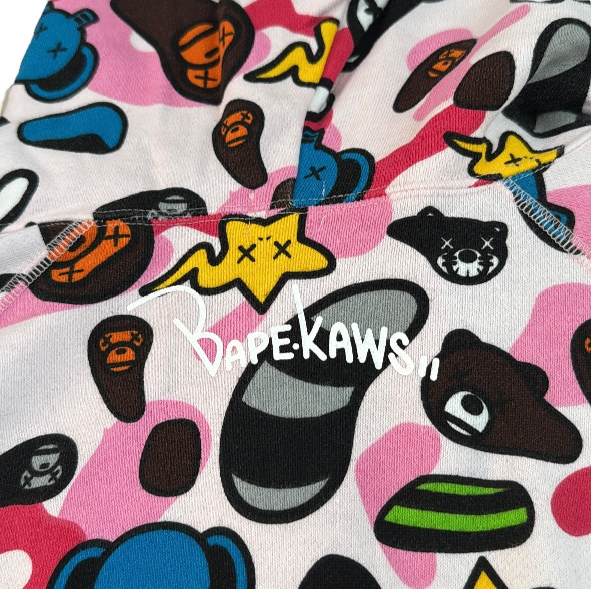 2005 Bape x kaws pink kingdom hoodie (Medium)