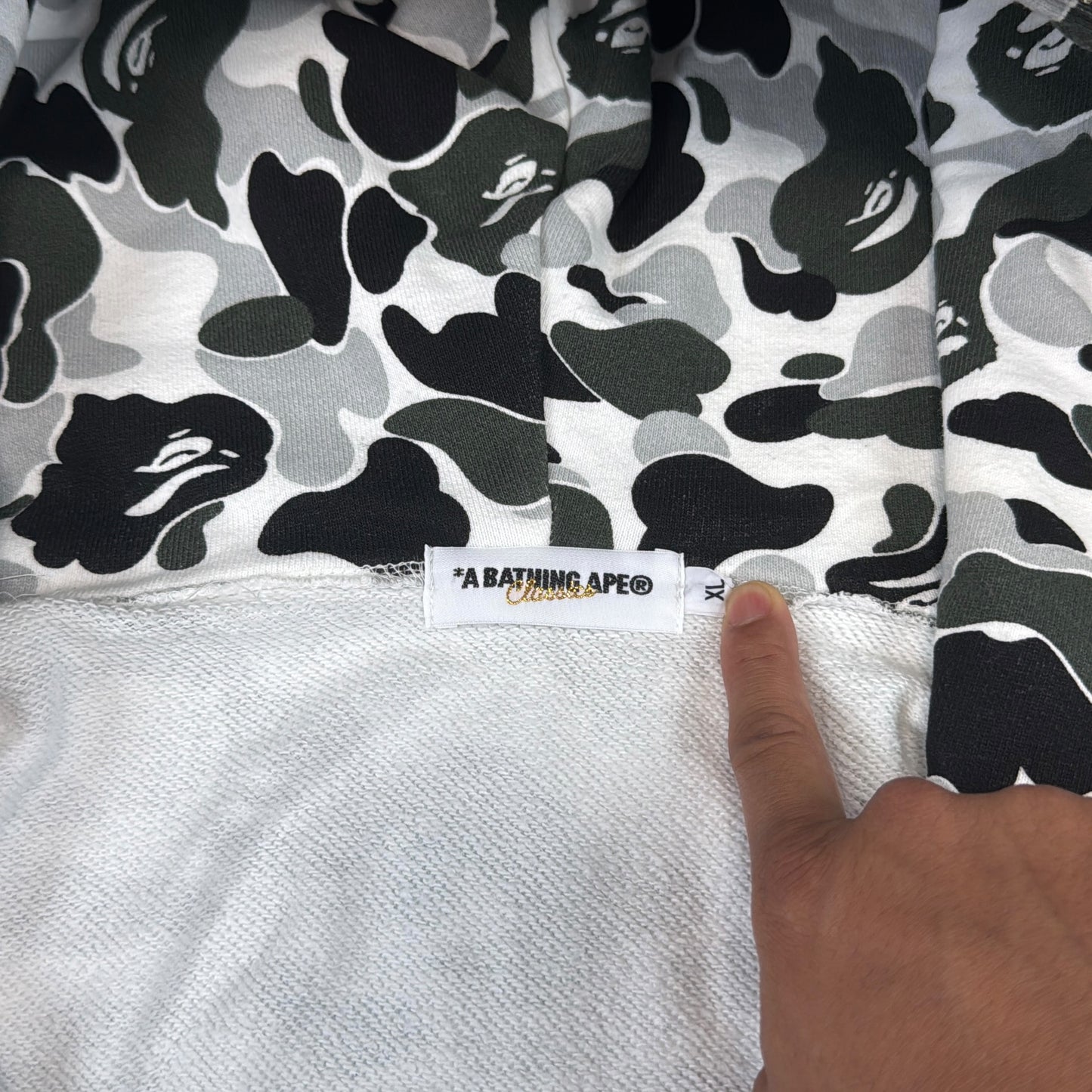 2007 Bape store Kyoto exclusive shark (XL)