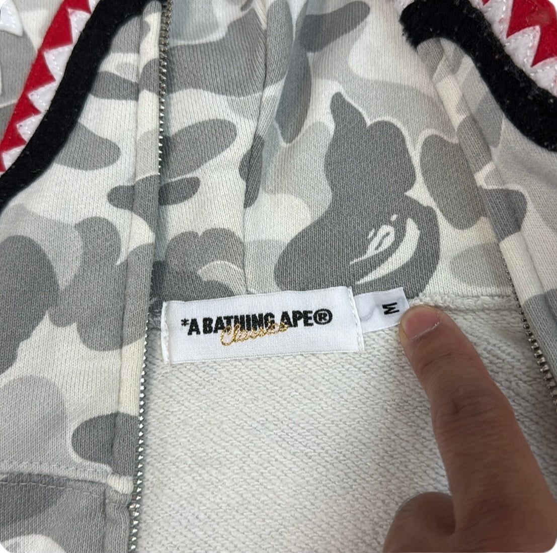 2008 Bape store Harajuku exclusive hoodie (Medium)
