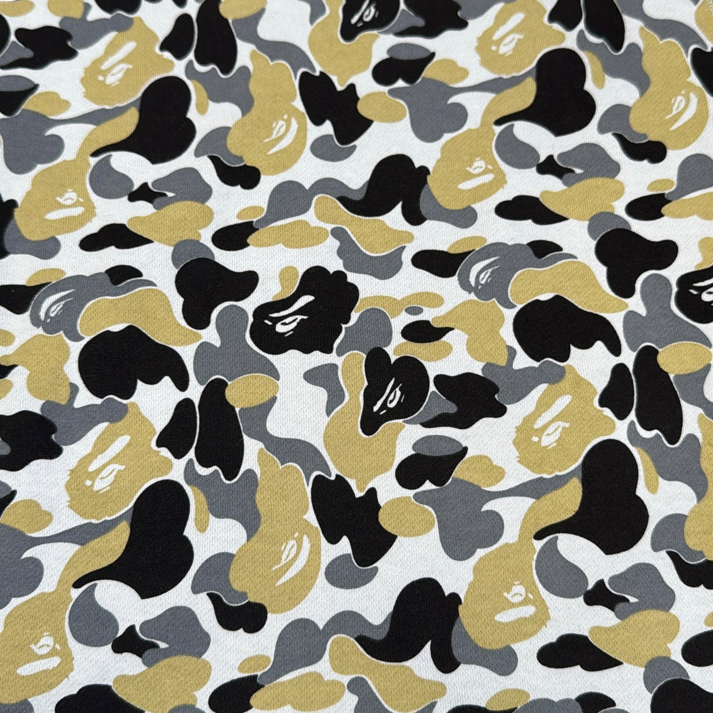 2024 Bape store Ginza exclusive Swarovski crystal shark (Large)