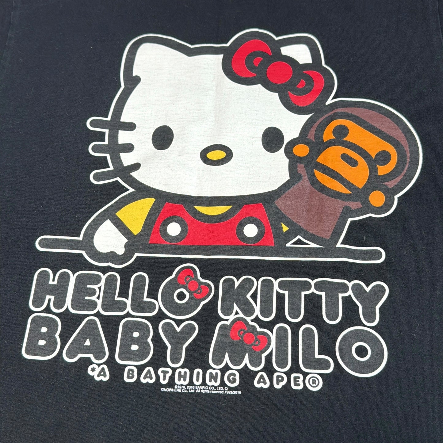 2016 Bape x Hello kitty tee (Large)