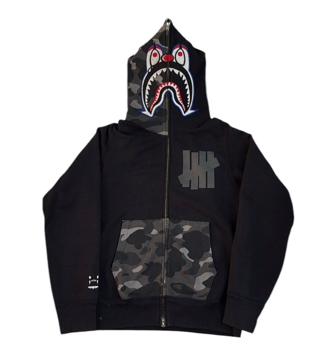 2016 Bape x undefeated clown hoodie (Medium)