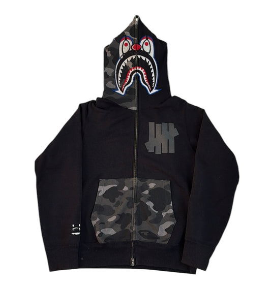 2016 Bape x undefeated clown hoodie (Medium)