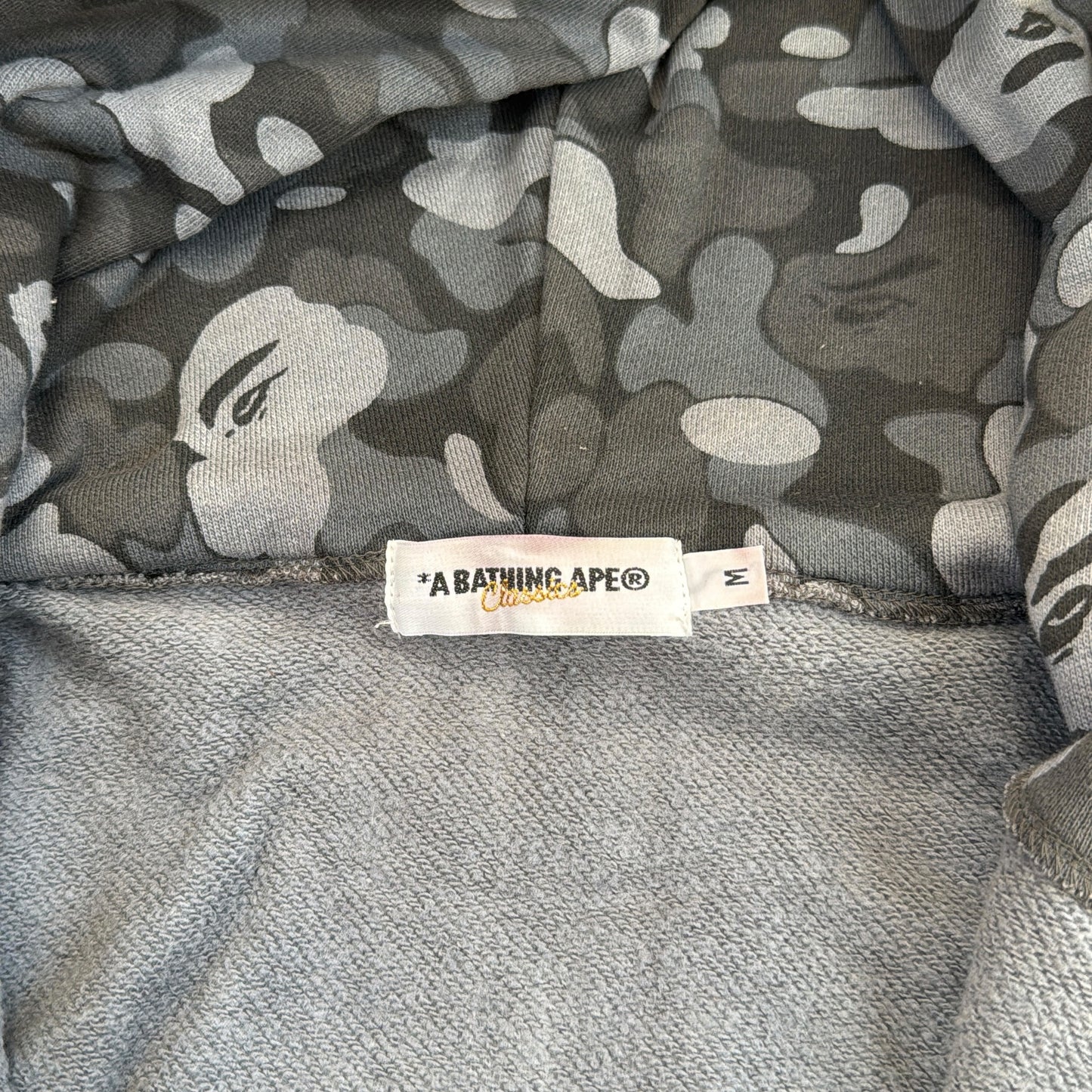 2007 Bape Aoyama store exclusive hoodie (Medium)