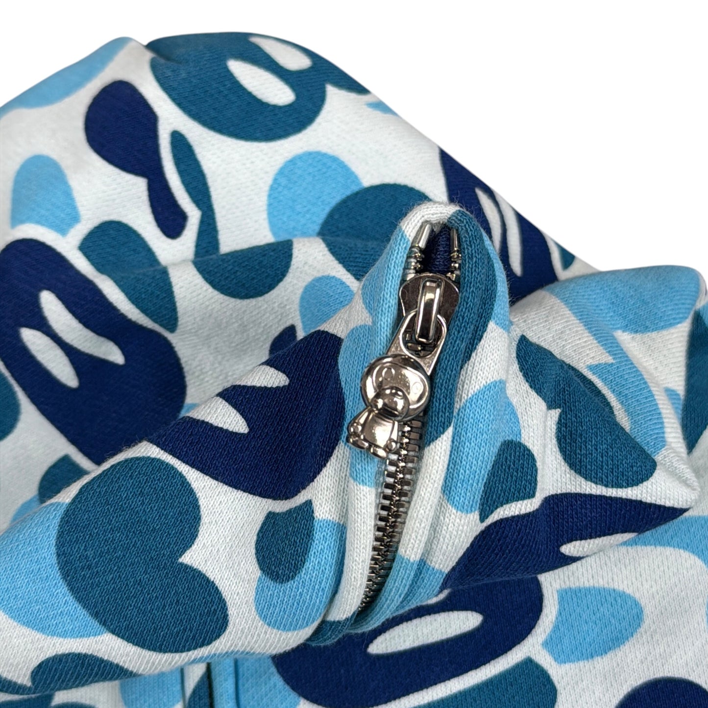 2006 Baby Milo abc camo hoodie (Medium)