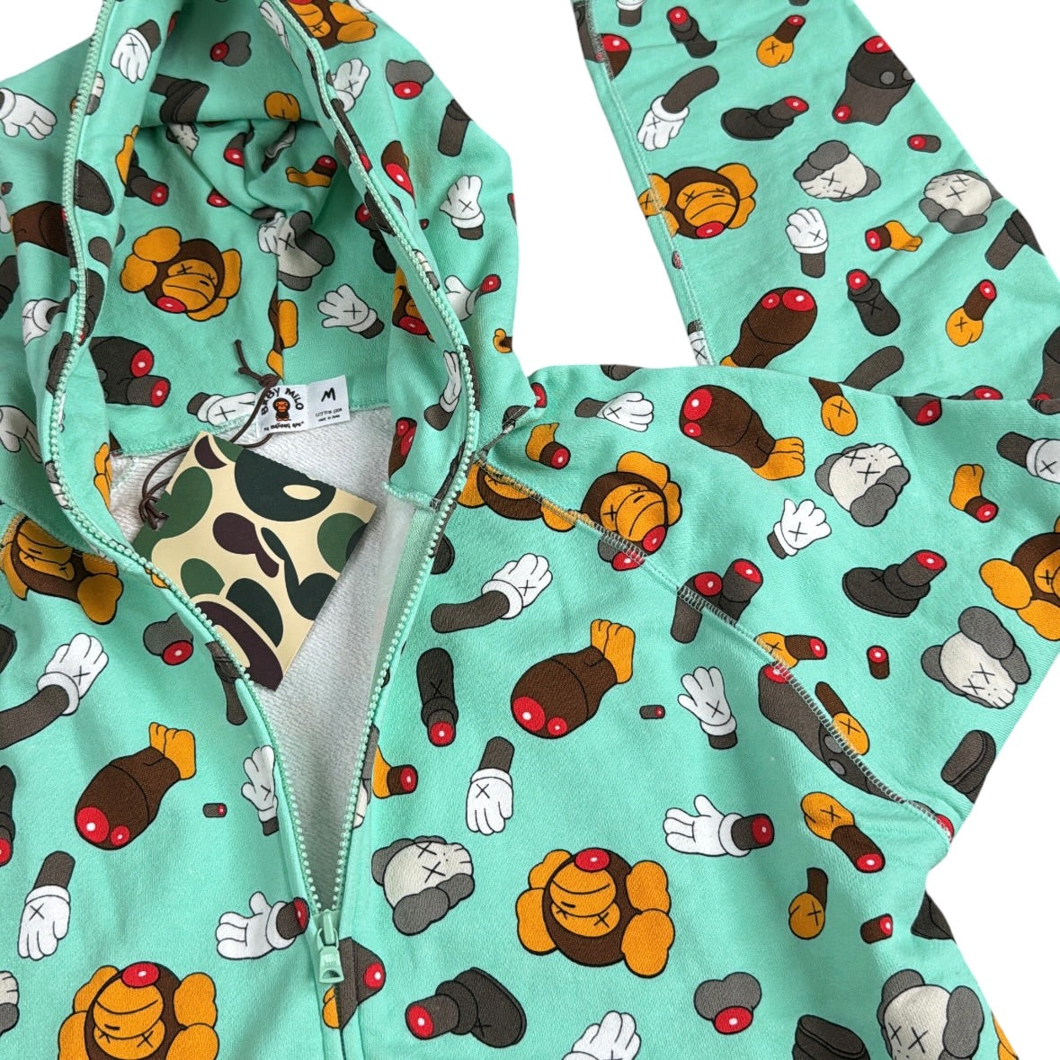 2005 Bape x kaws slaughter camo hoodie (Medium)