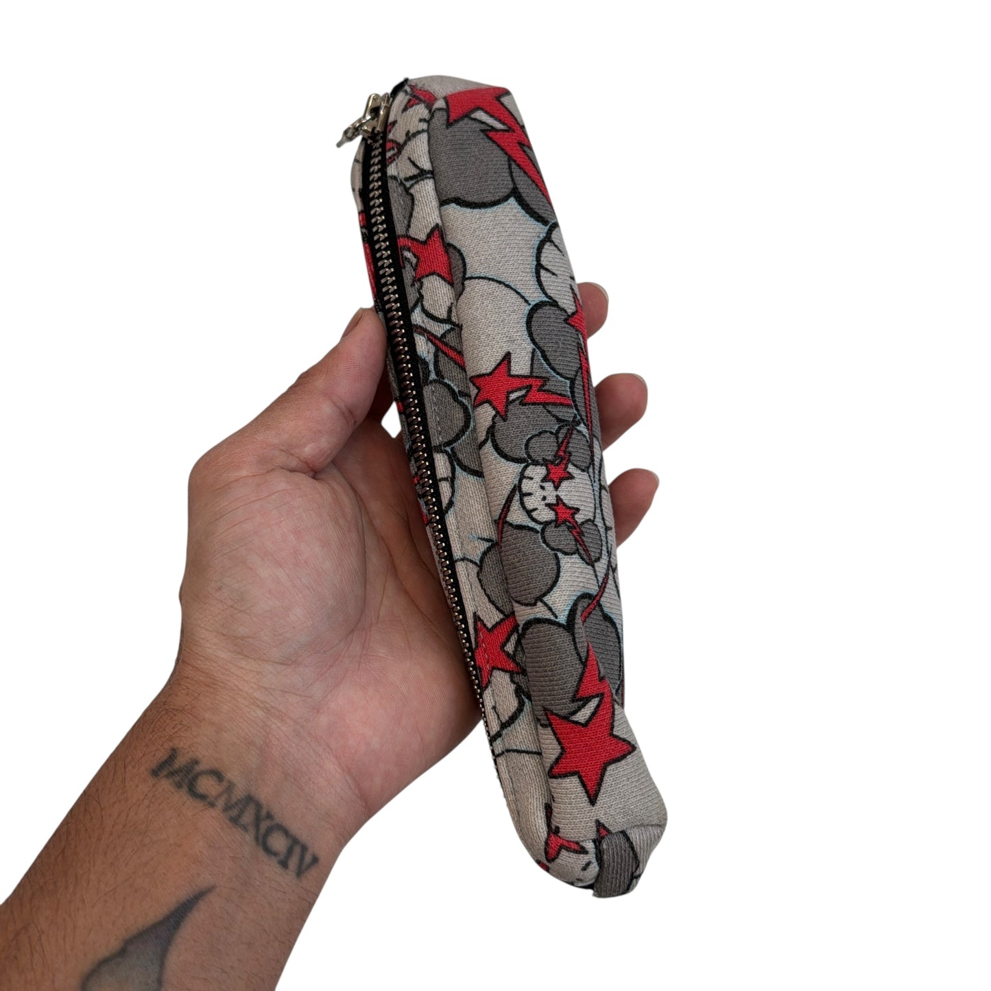 2005 Bape x kaws red skullsta pouch