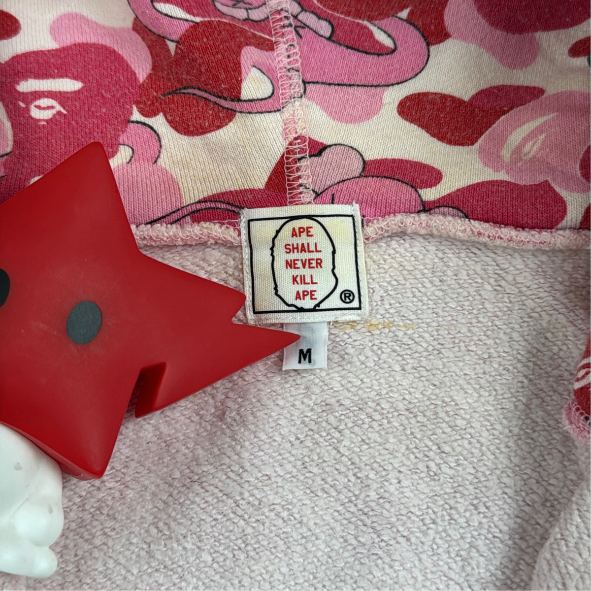 2001 Bape x kaws pink bendy hoodie (Medium)