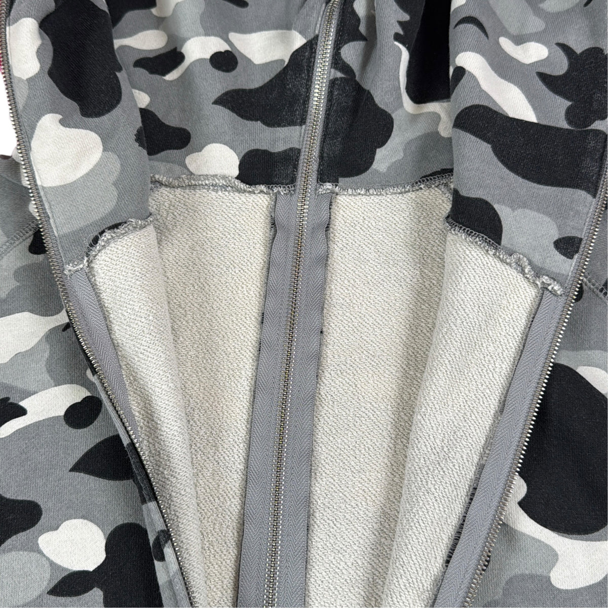 2006 Bape snow camo full separate hoodie (XL)